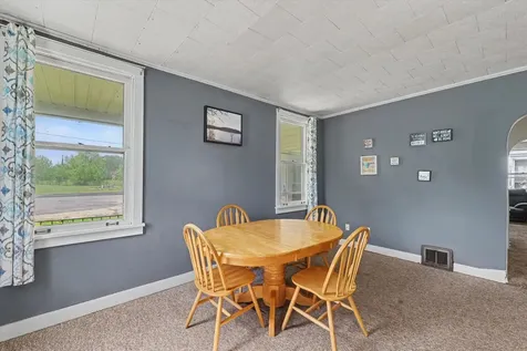 519 East Allen Street Farmer City IL 61842