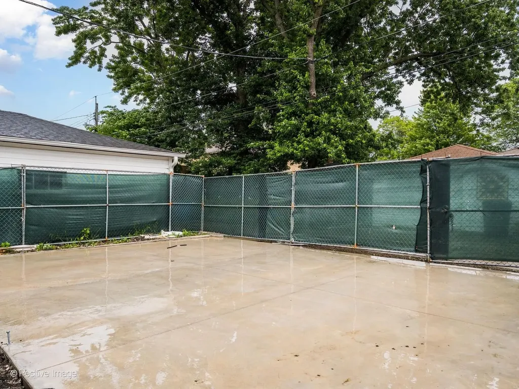 6305 North Keeler Avenue Chicago IL 60646