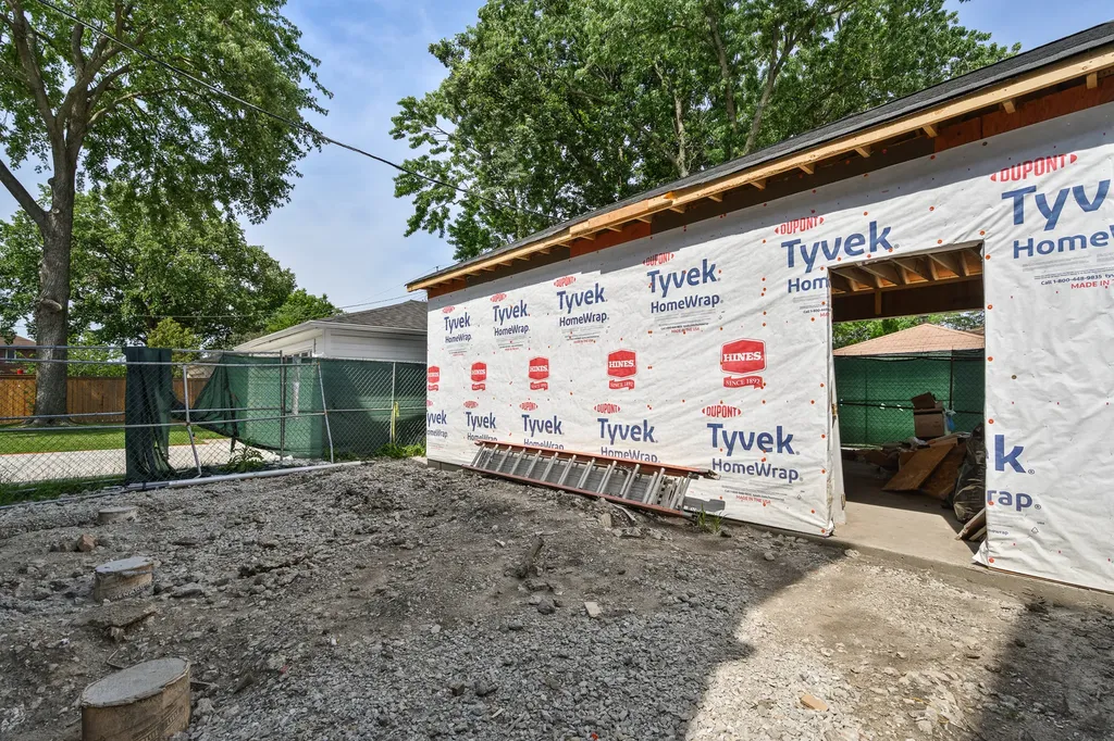 6305 North Keeler Avenue Chicago IL 60646