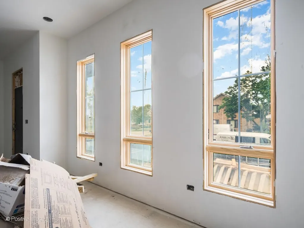 6305 North Keeler Avenue Chicago IL 60646
