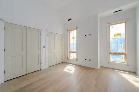 6305 North Keeler Avenue Chicago IL 60646