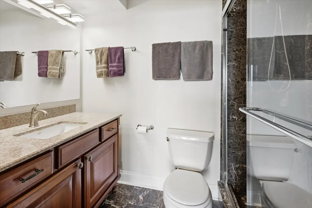 3470 North Lake Shore Drive Chicago IL 60657