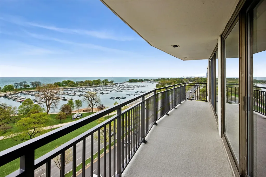 3470 North Lake Shore Drive Chicago IL 60657