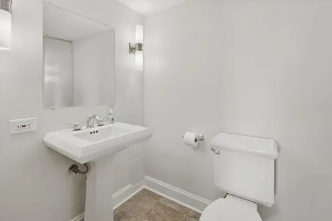 3470 North Lake Shore Drive Chicago IL 60657