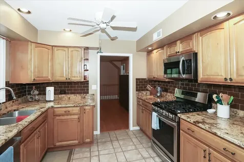 174 Timber Hill Road Buffalo Grove IL 60089