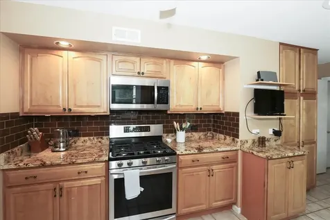 174 Timber Hill Road Buffalo Grove IL 60089