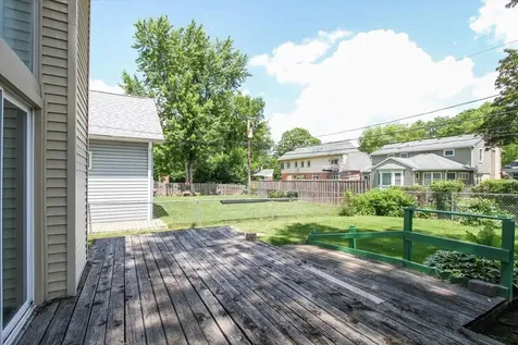 831 South Mitchell Avenue Arlington Heights IL 60005