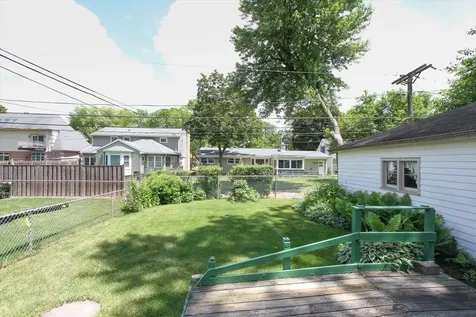 831 South Mitchell Avenue Arlington Heights IL 60005