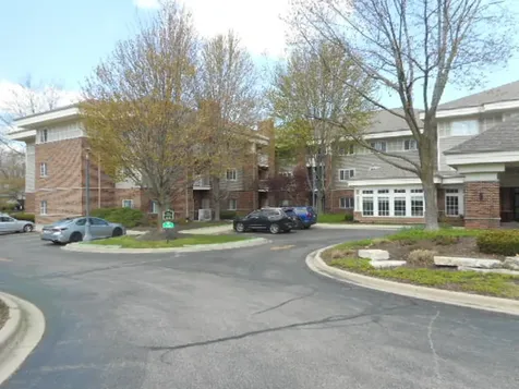 605 Barrington Avenue E Dundee IL 60118