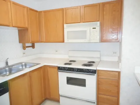 605 Barrington Avenue E Dundee IL 60118