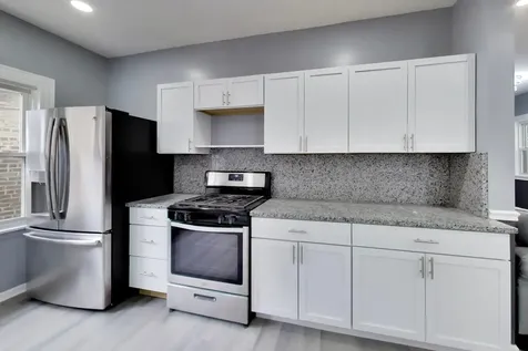 9549 South Calumet Avenue Chicago IL 60628