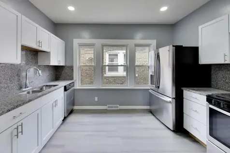 9549 South Calumet Avenue Chicago IL 60628