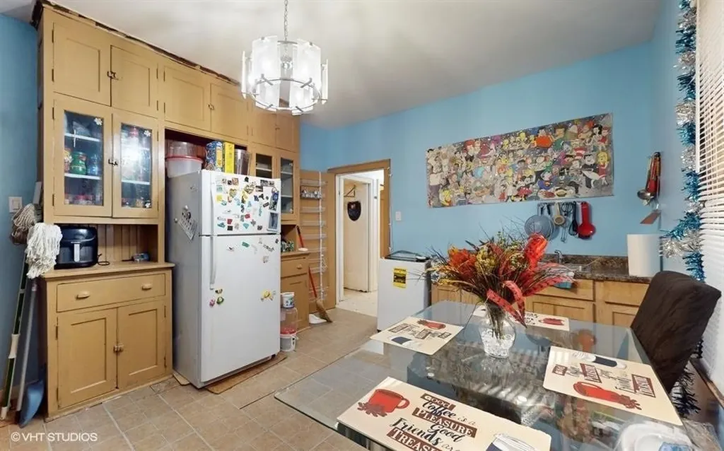 7943 South Laflin Street Chicago IL 60620