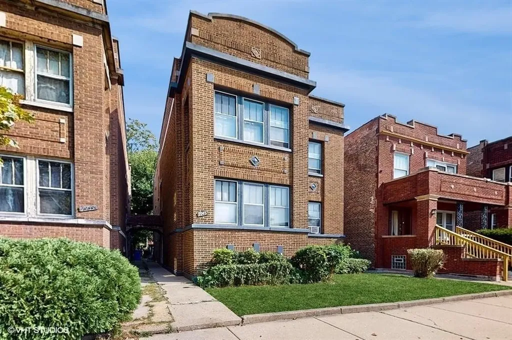 7943 South Laflin Street Chicago IL 60620