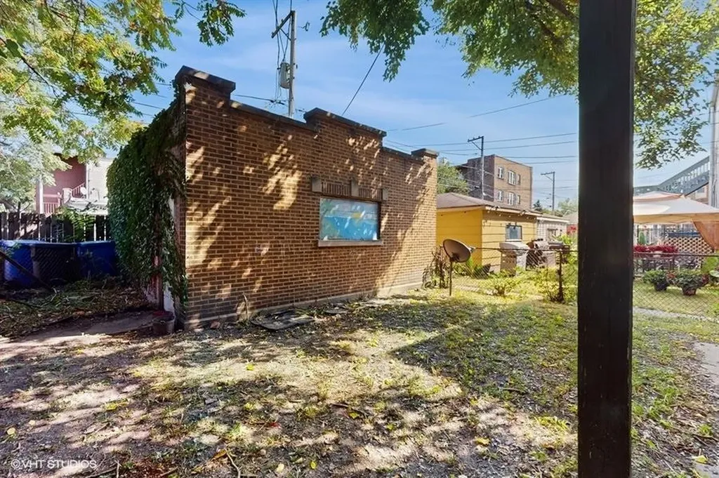 7943 South Laflin Street Chicago IL 60620