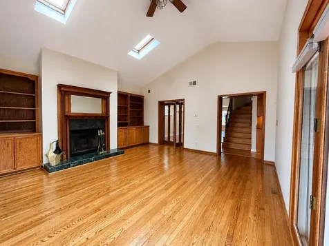 1221 North Oak Park Avenue Oak Park IL 60302