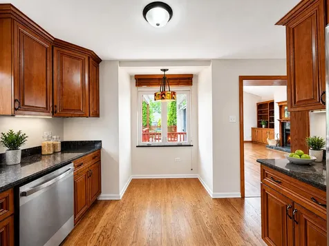 1221 North Oak Park Avenue Oak Park IL 60302