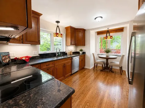 1221 North Oak Park Avenue Oak Park IL 60302