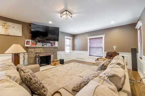 7931 South Paxton Avenue Chicago IL 60617