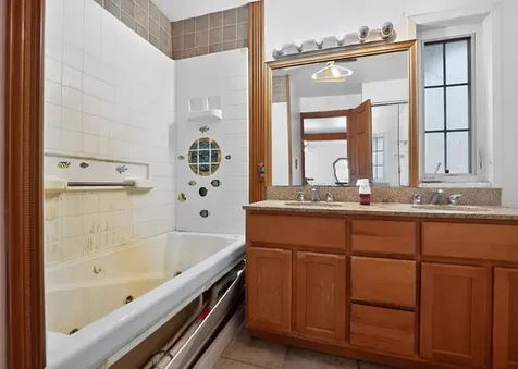 25174 West Claridan Avenue Antioch IL 60002