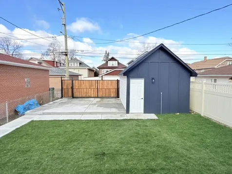 2222 Highland Avenue Berwyn IL 60402