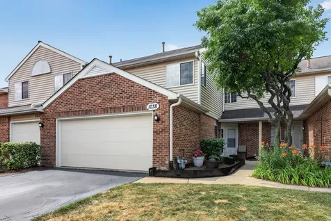 1038 Bedford Drive Carol Stream IL 60188