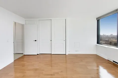 1560 North Sandburg Terrace Chicago IL 60610