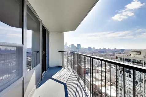 1560 North Sandburg Terrace Chicago IL 60610