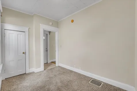 349 10TH Street Moline IL 61265