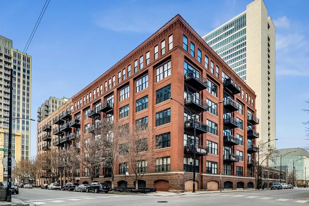 520 West Huron Street Chicago IL 60654