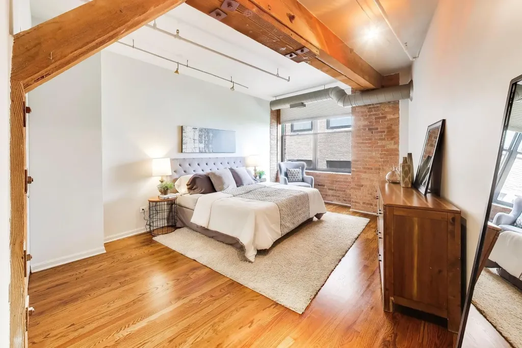 520 West Huron Street Chicago IL 60654
