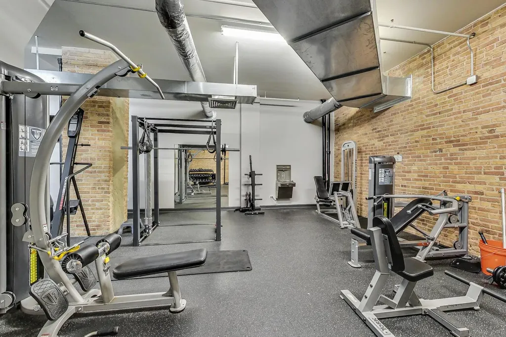 520 West Huron Street Chicago IL 60654