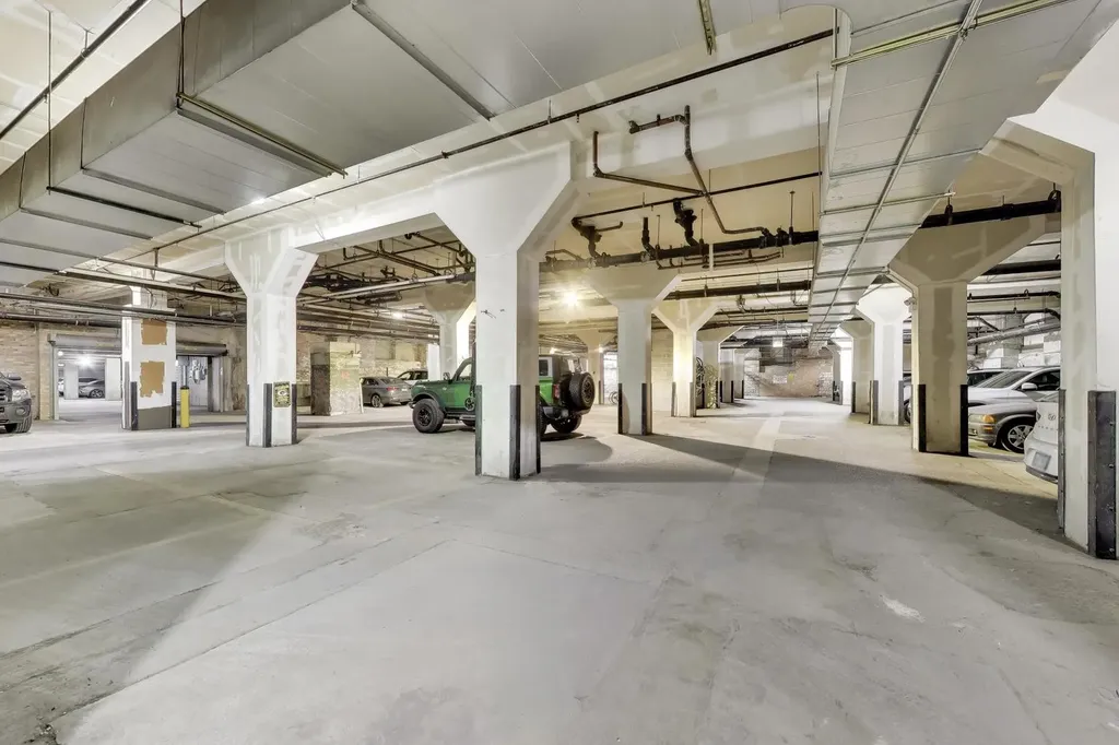 520 West Huron Street Chicago IL 60654