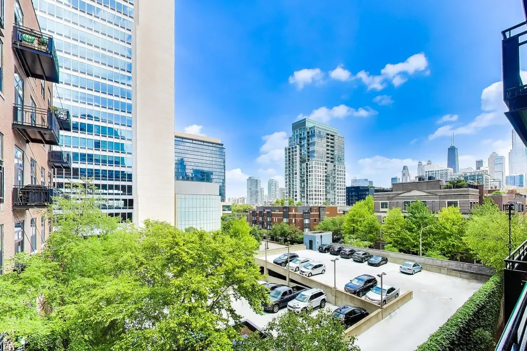 520 West Huron Street Chicago IL 60654
