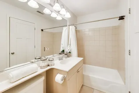 520 West Huron Street Chicago IL 60654