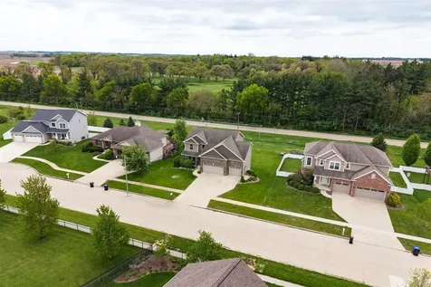 5403 Ferryman Road Bloomington IL 61705