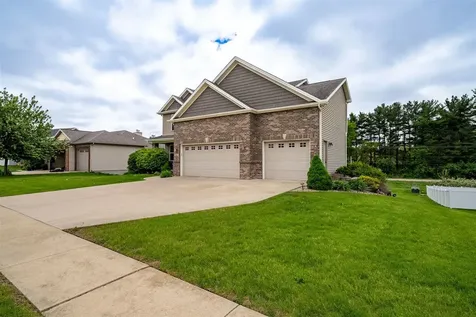 5403 Ferryman Road Bloomington IL 61705