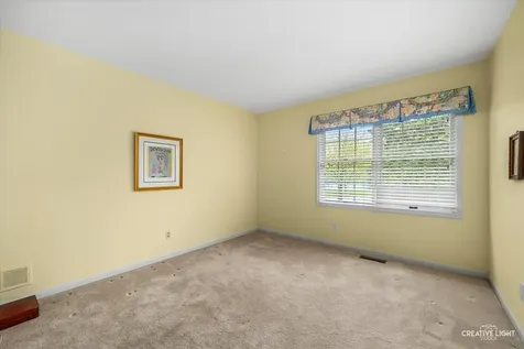 1 Glengarry Lane Sugar Grove IL 60554