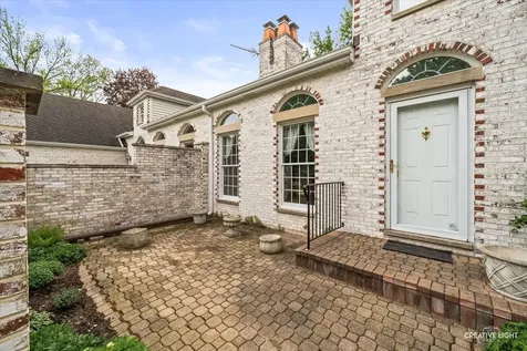 1 Glengarry Lane Sugar Grove IL 60554