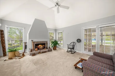 1 Glengarry Lane Sugar Grove IL 60554