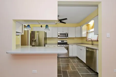 14740 Kilbourne Avenue Midlothian IL 60445