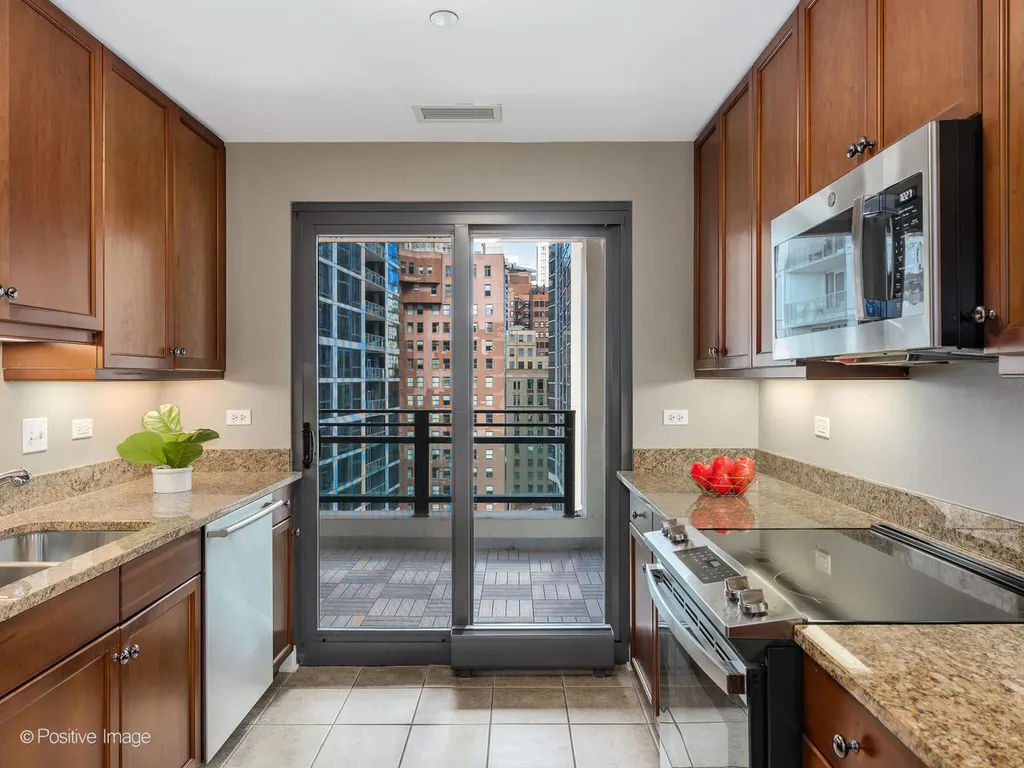 130 North Garland Court Chicago IL 60602
