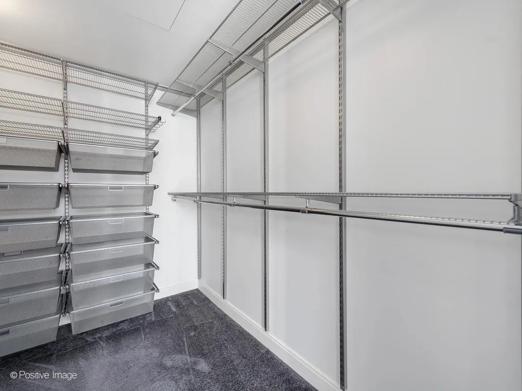 130 North Garland Court Chicago IL 60602
