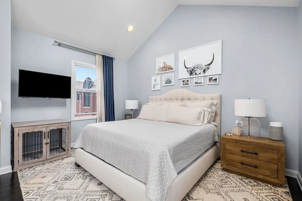 2140 North Winchester Avenue Chicago IL 60614