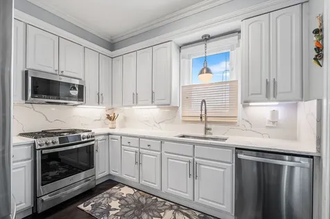 2140 North Winchester Avenue Chicago IL 60614