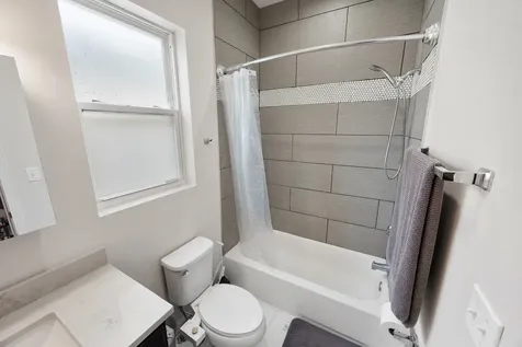 6418 South Rhodes Avenue Chicago IL 60637