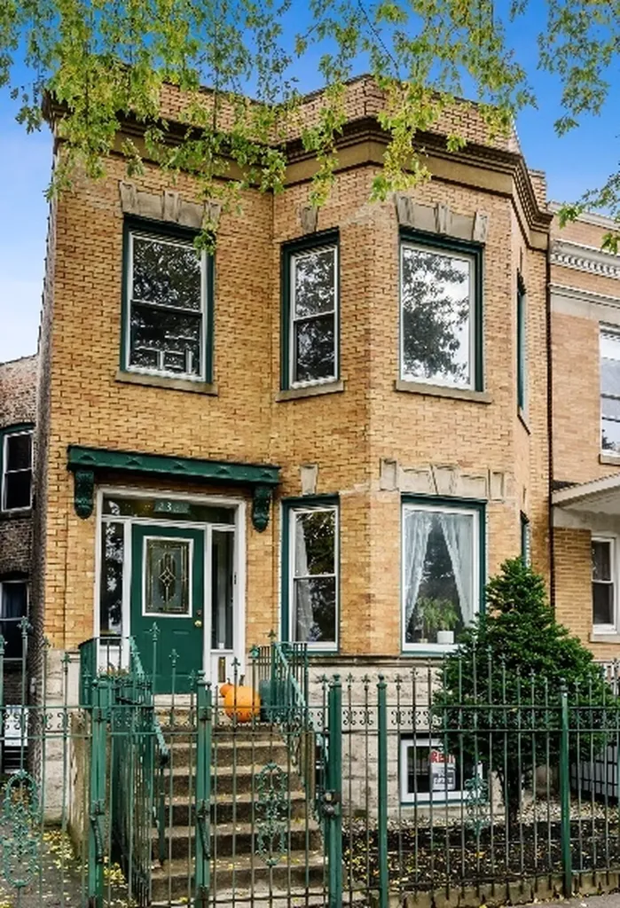2329 North Sacramento Avenue Chicago IL 60647