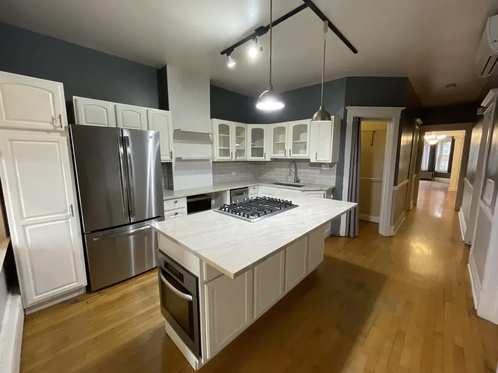 2329 North Sacramento Avenue Chicago IL 60647