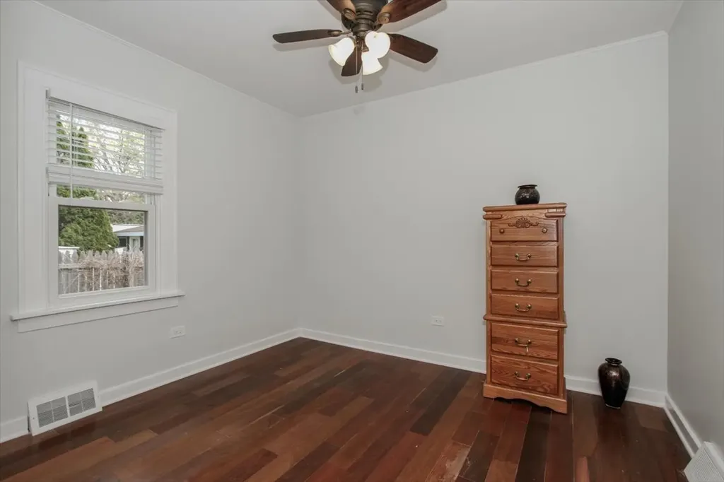 4507 Dorset Avenue Lisle IL 60532