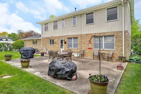 3212 Burr Oaks Drive Joliet IL 60431